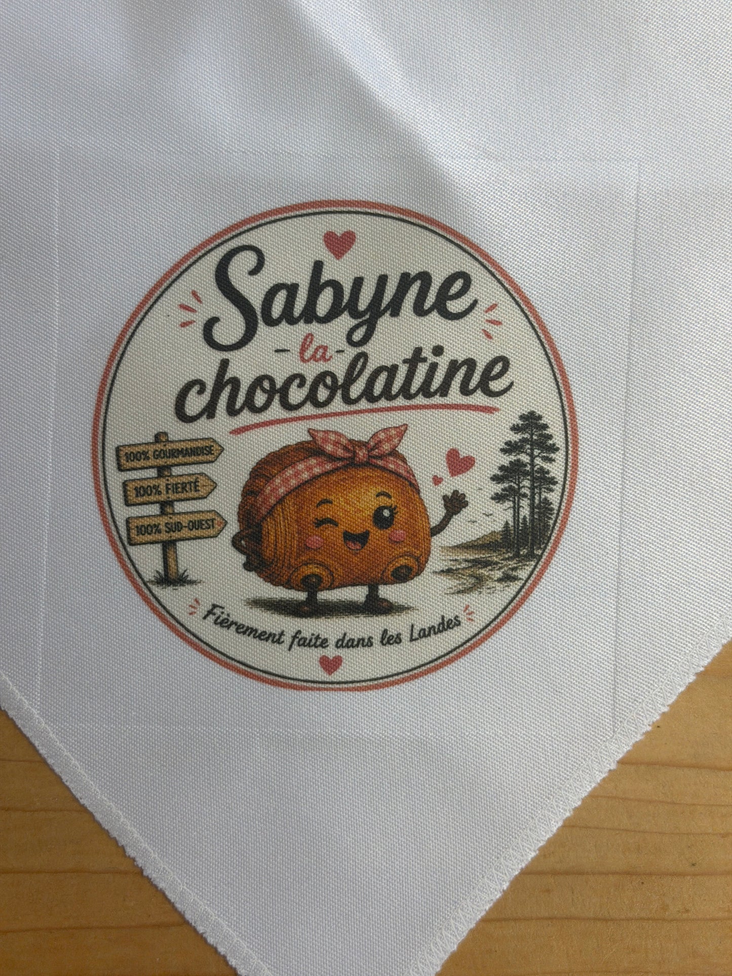 Zoom foulard chocolatine pour les ferias