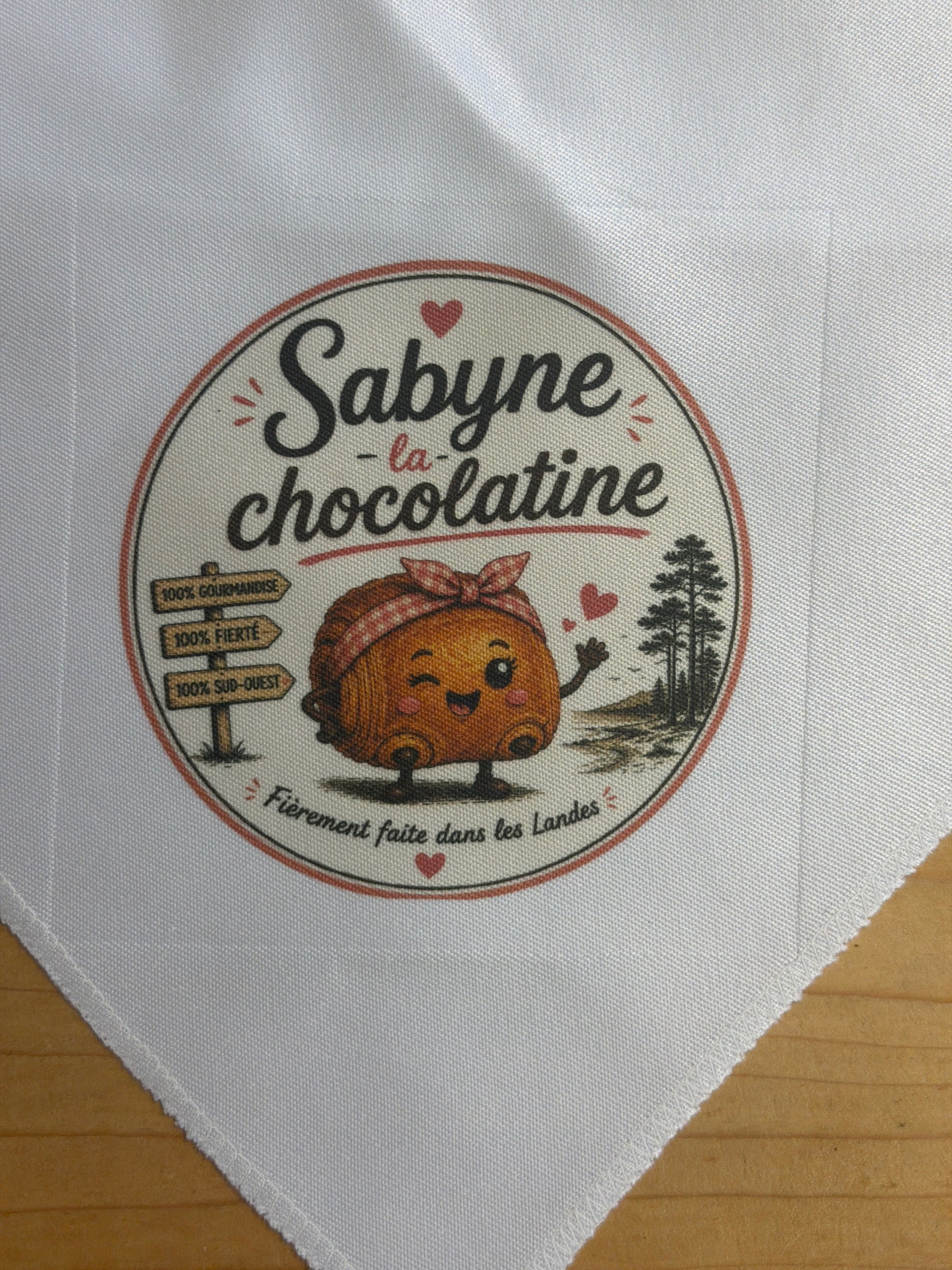 Zoom foulard chocolatine pour les ferias